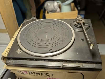 Photo of free Technics Record Player Turntable (Shoreditch N1) #2