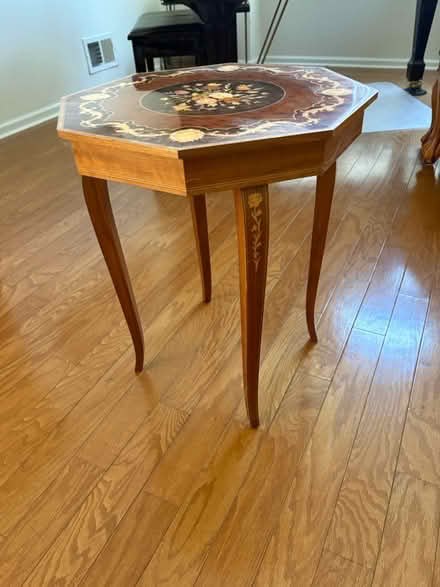 Photo of free decorative end table (Jackson township, Nj 08527) #2