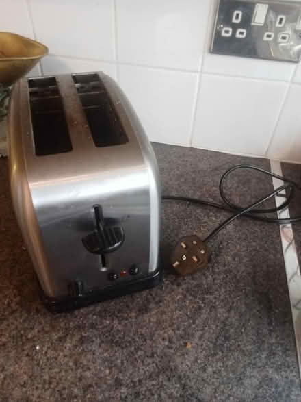 Photo of free Toaster (works but a bit faulty!) (NW6 Kilburn) #2