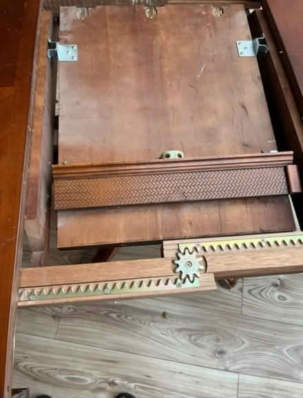 Photo of free Round wooden table (Slough SL1) #1