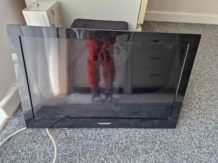 Photo of free Old flat screen tv (WD23 Bushey) #1