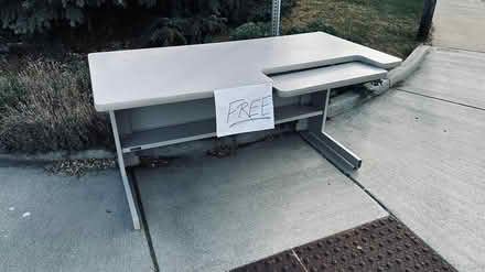 Photo of free Sturdy computer desk (South west Fort Collins) #2