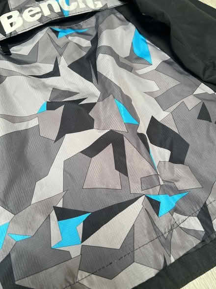 Photo of free Childs Waterproof Bench Jacket. 5-6 years? (Southsea PO4) #4