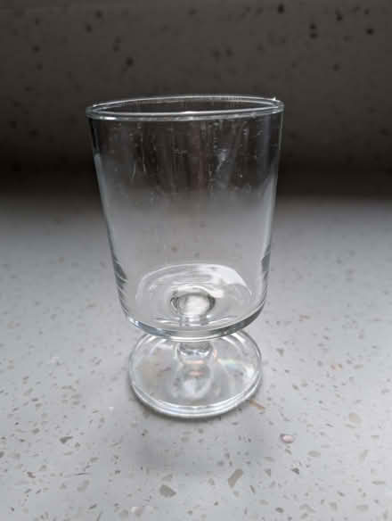 Photo of short stemmed glasses (Top Amersham HP6) #1