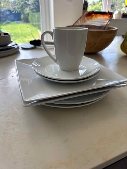 Photo of free Plates & cup (E17) #1