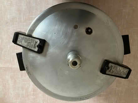 Photo of free Pressure cooker (Belper DE56) #2