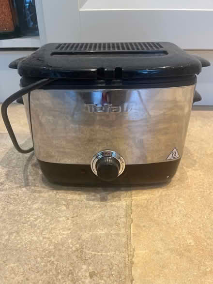 Photo of free Tefal small deep fat fryer (Kemsing TN15) #1
