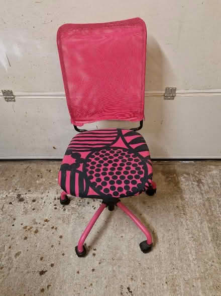 Photo of free Ikea Childs Desk Chair (Blackhorse BS16) #3