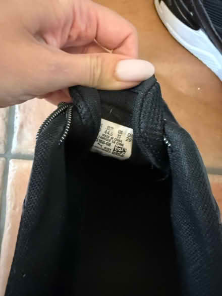 Photo of free Men’s sneakers size44.5 (Bucklands Road, TW11) #3