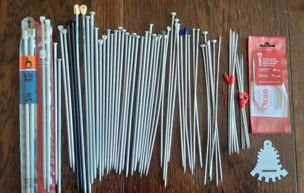 Photo of free Pairs knitting needles, various sizes (Haslingfield CB23) #1