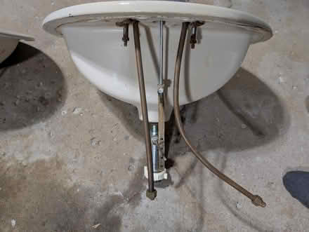 Photo of free Bathroom Sinks (Darien) #3