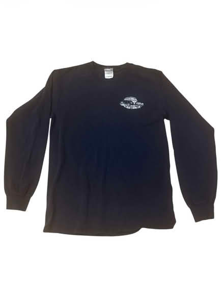 Photo of free Gildan Woman’s Top (Brooklyn Storage) #1