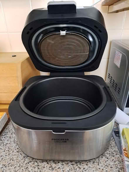 Photo of free Air Fryer Health Grill (Stirling FK7) #2