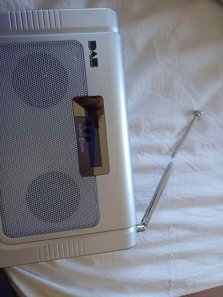Photo of free FM-only DAB radio (Barming, ME16) #1