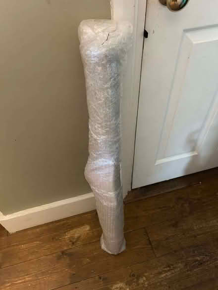 Photo of free Dihl Single 870mm Black Adjustable Kitchen Worktop, Leg Supp (Chesham HP5) #2