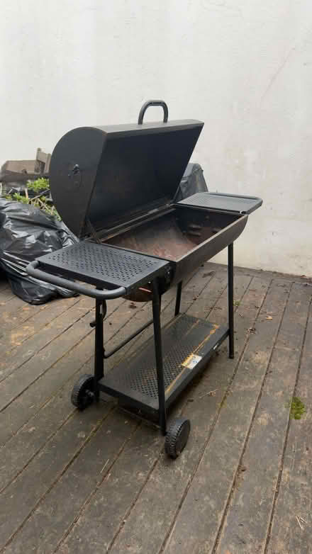 Photo of free BBQ with wheels (Fitzrovia W1W) #1