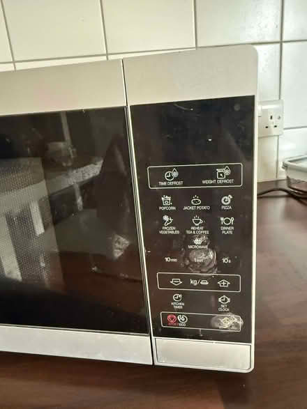 Photo of free Microwave oven (Charlton SE7) #2