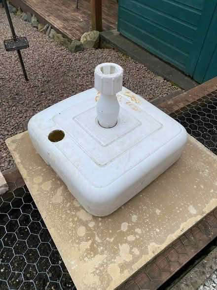 Photo of Parasol Base (Pass Courtyard LE65) #1