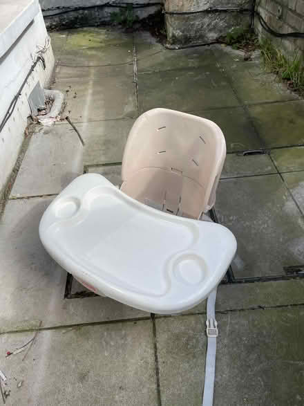 Photo of free Childs booster / high chair (Endymion rd, finsbury park, N4) #2