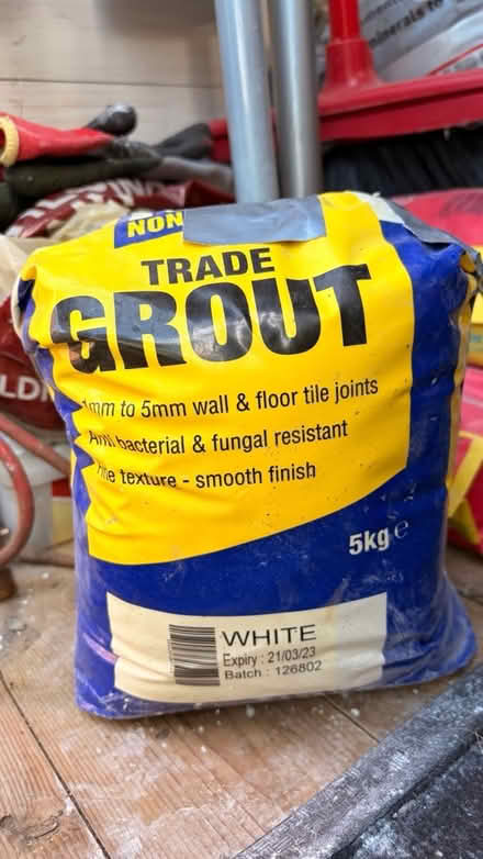 Photo of free 5kg bag of grout (CT10) #1