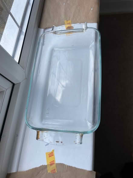 Photo of free Pyrex dish (BR3) #1
