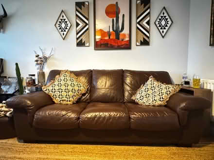 Photo of free 3 seater leather sofa , great condition (Great Ashby SG1) #1