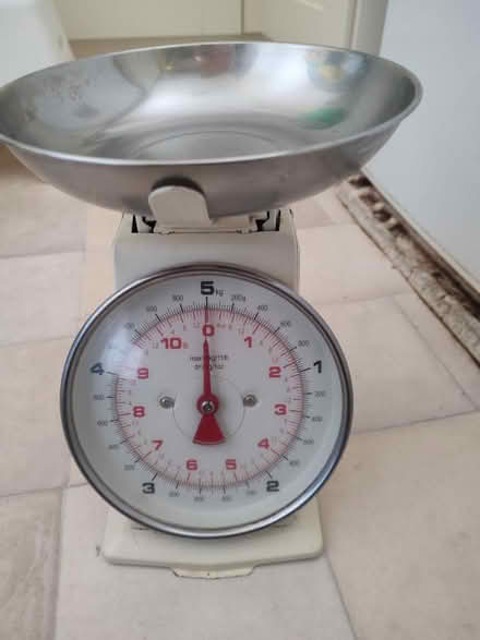 Photo of free Kitchen scales (Croydon) #1