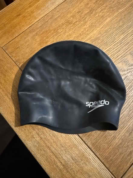 Photo of free Speedo Ladies/Kids Swimming Hat (Woodside SE25) #1