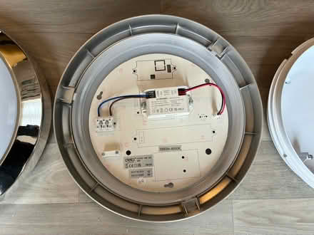 Photo of free 2 x bathroom light fittings (Bodicote OX16) #2