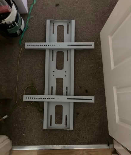 Photo of free TV wall bracket (Finchley N3) #1