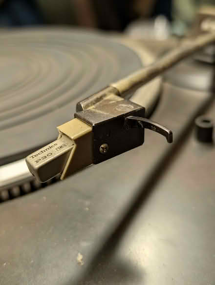 Photo of free Technics Record Player Turntable (Shoreditch N1) #3