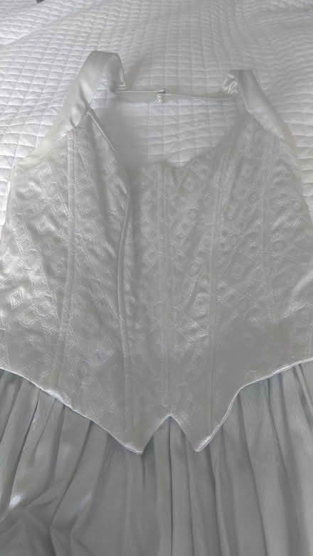 Photo of free Robe #2 de bal / Bal dress #2 (Limbour, Gatinau) #2