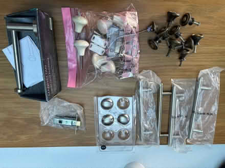 Photo of free Door knobs, handles (Staines TW18) #1
