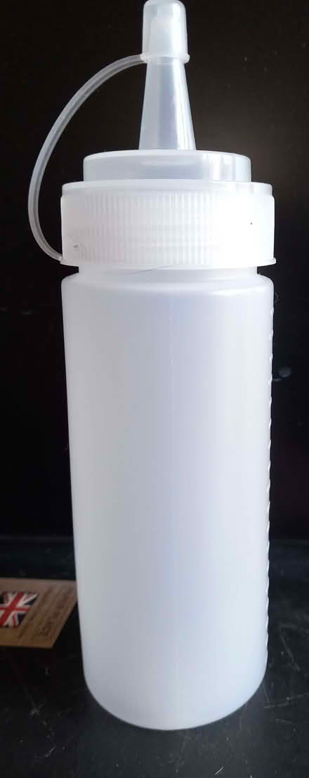 Photo of free squeezy bottle (Putnoe MK41) #1