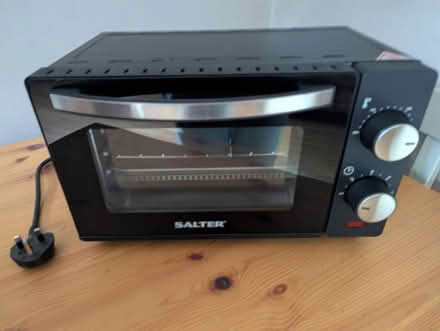 Photo of free Salter countertop Toaster Oven (TQ60DY) #3