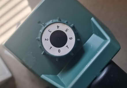 Photo of free Extendable Carpet knee kicker (Croydon, CR0) #2