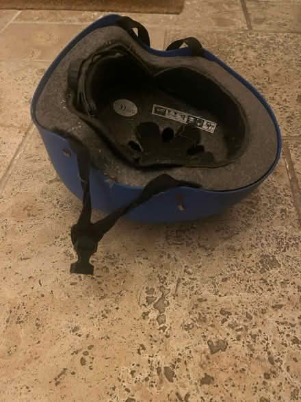 Photo of free Blue child’s helmet (Bath, BA2 (Riverside)) #2