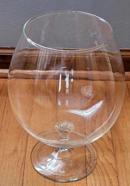 Photo of free Decorative vase (Prospect Heights) #1