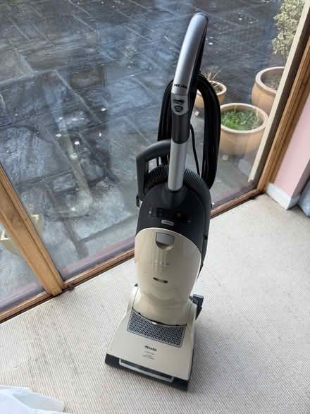 Photo of free Miele Power Plus vacuum cleaner (Hessenford PL11) #1