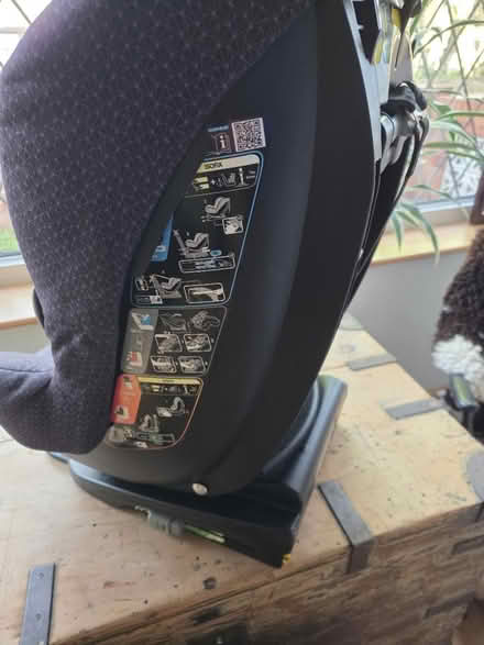 Photo of free Child's car seat (Glazebury) #4