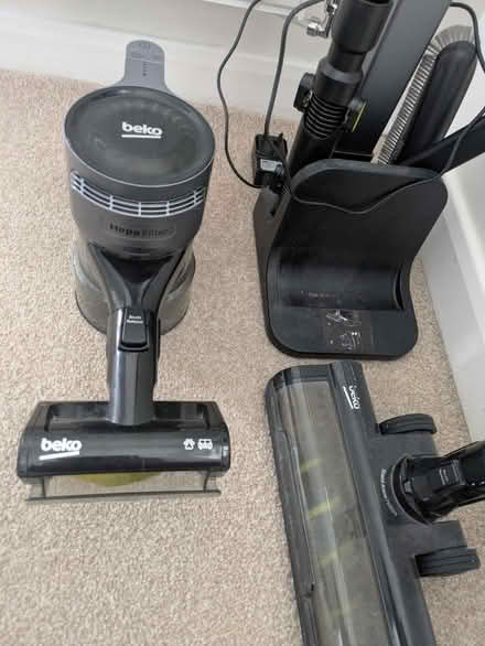 Photo of free Beko cordless vacuum (Castleford) #2