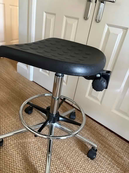 Photo of free Adjustable height bar stool (Oxford OX2) #1