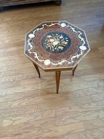 Photo of free decorative end table (Jackson township, Nj 08527) #3