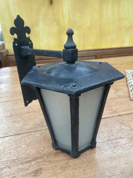 Photo of free Outdoor wall lamp (Sandford-on-Thames OX4) #1
