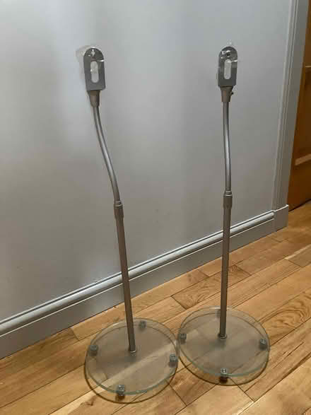 Photo of free 2speaker stands (Edinburgh EH5) #3