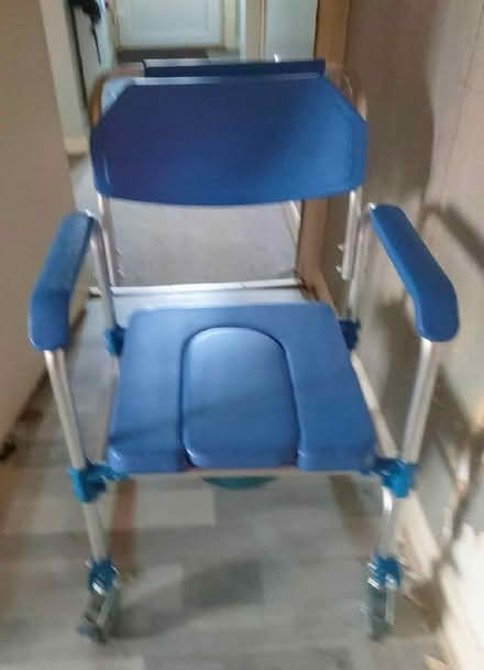 Photo of free Commode/shower chair (Leven KY8) #1