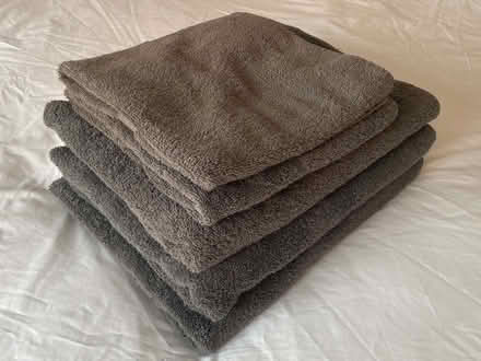 Photo of free Set of towels (Limehouse E14) #1