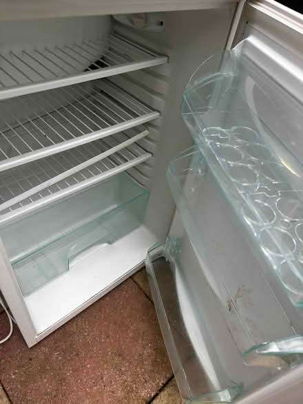 Photo of free Working Fridge (Barnet Gate EN5) #2