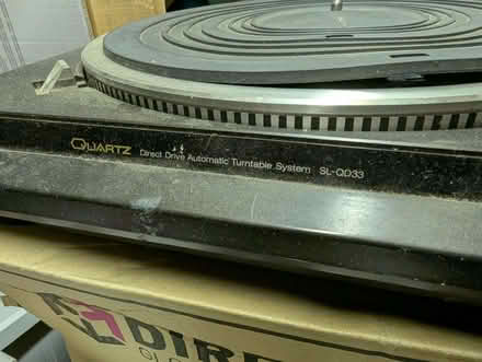Photo of free Technics Record Player Turntable (Shoreditch N1) #1
