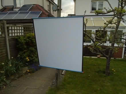 Photo of free Screen for projector (Purley CR2) #1